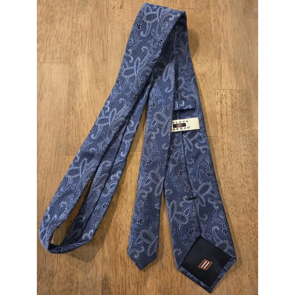 Joseph Abboud blue paisley tie